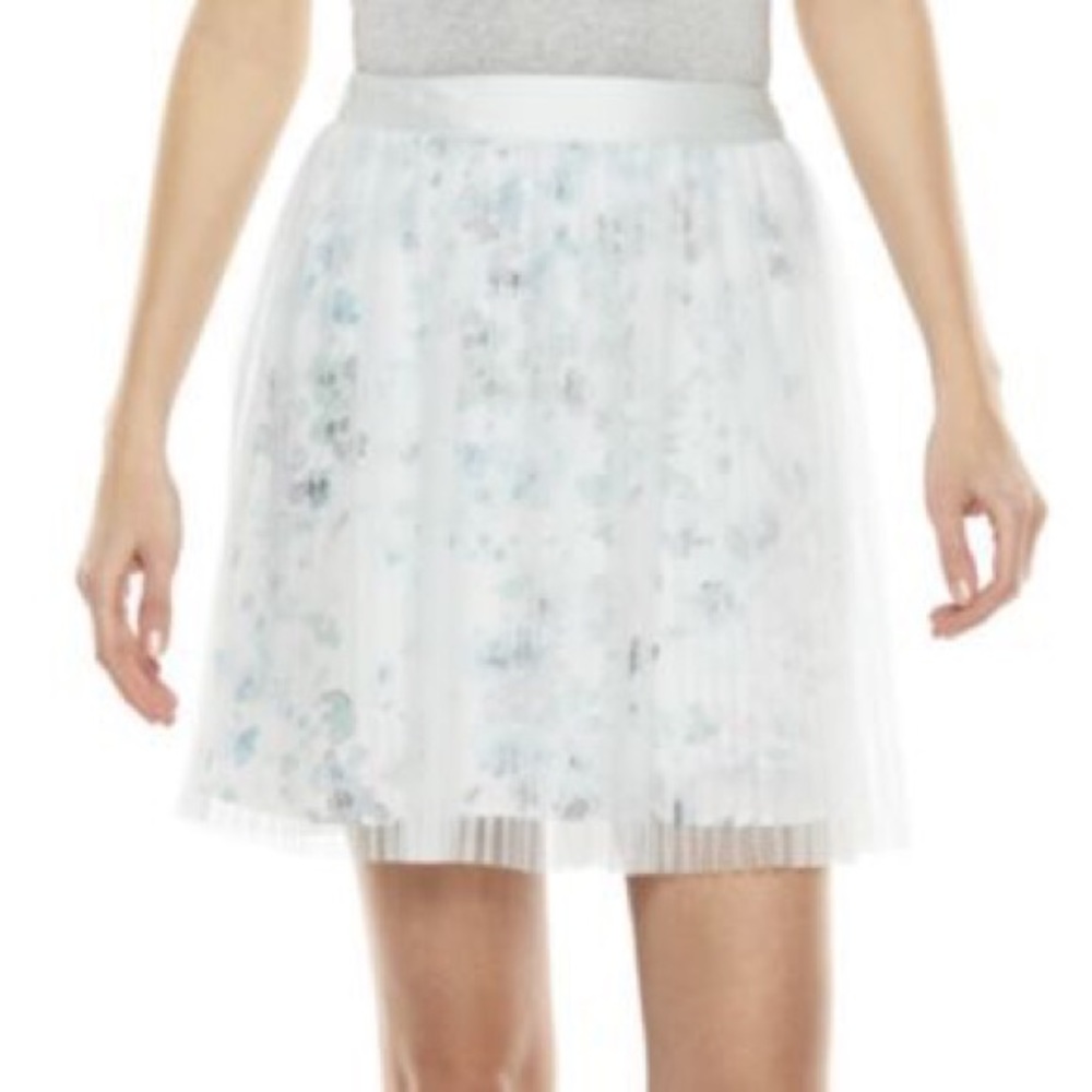 LC Lauren Conrad Floral Pleated Mesh Skirt.